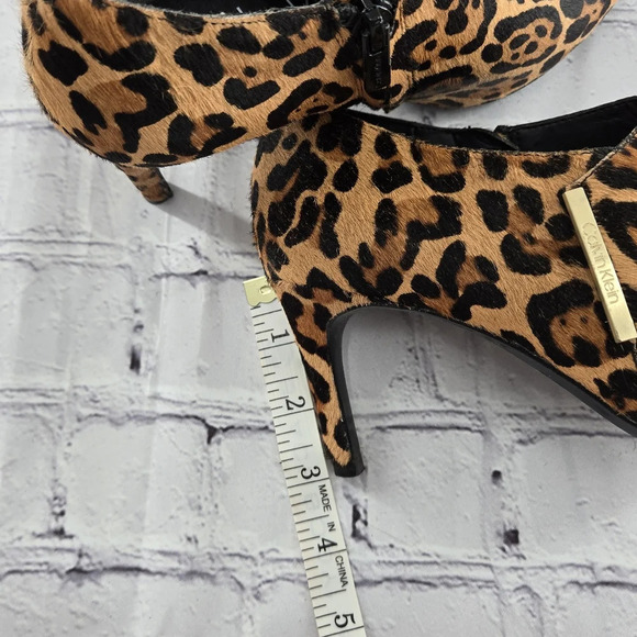 Calvin Klein Jeanna Statement 🐆 Leapord Hair Ankle Bootie Heels Size 6 - Picture 16 of 16